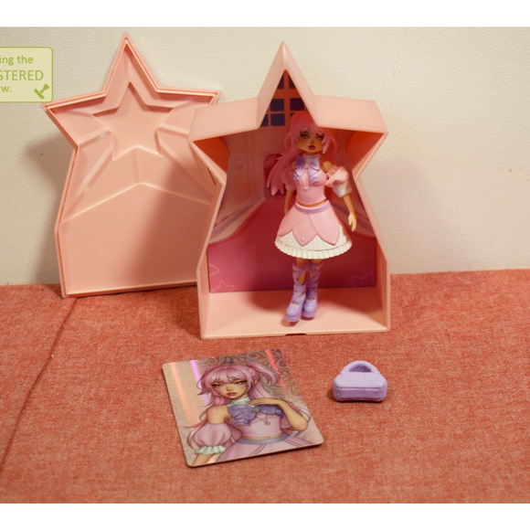 Other - Dress To Impress Mystery Small Doll